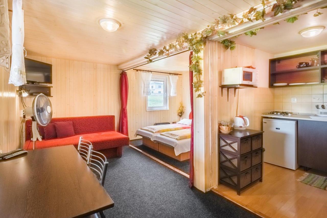 Apartmány Tamír Liptovský Mikuláš Esterno foto